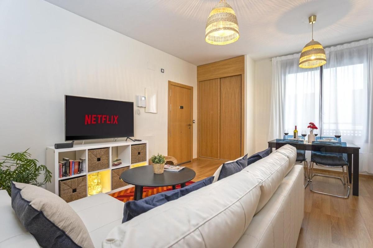 -Malagasunapts- Privateterrace Freeparking Pool Zewnętrze zdjęcie